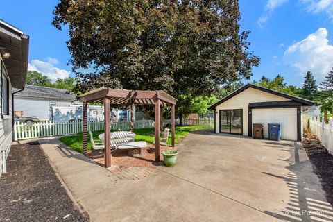 Tiny photo for 503 N River Road, Fox River Grove, IL 60021 (MLS # 12491447)