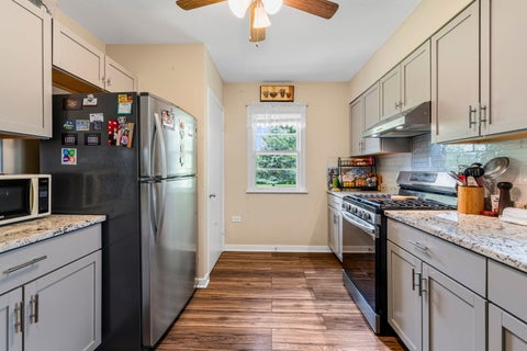 Tiny photo for 6918 Parkside Avenue, Countryside, IL 60525 (MLS # 12677650)