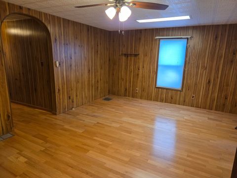 Tiny photo for 712 E Monroe Street, Bloomington, IL 61701 (MLS # 12491692)