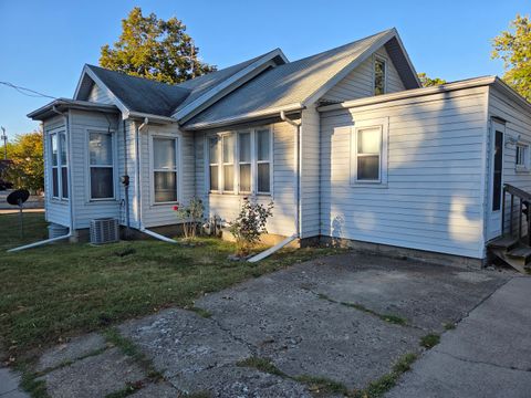 Tiny photo for 712 E Monroe Street, Bloomington, IL 61701 (MLS # 12491692)