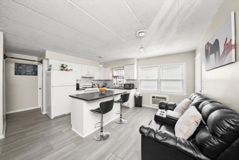 Tiny photo for 129 N Mason Avenue #105, Chicago, IL 60644 (MLS # 12513836)