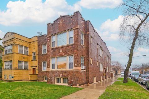 3222 W Grace Street 1E Chicago IL 60618