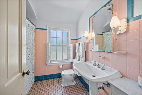 Tiny photo for 731 Selborne Road, Riverside, IL 60546 (MLS # 12681726)