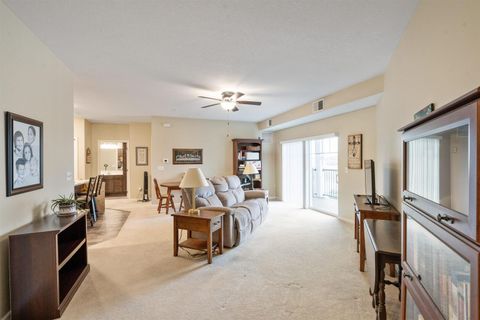 Tiny photo for 2592 Middle Road #208, Bettendorf, IA 52722 (MLS # 100000204)