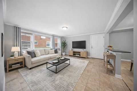 Tiny photo for 10105 Hartford Court #GB, Schiller Park, IL 60176 (MLS # 12603814)