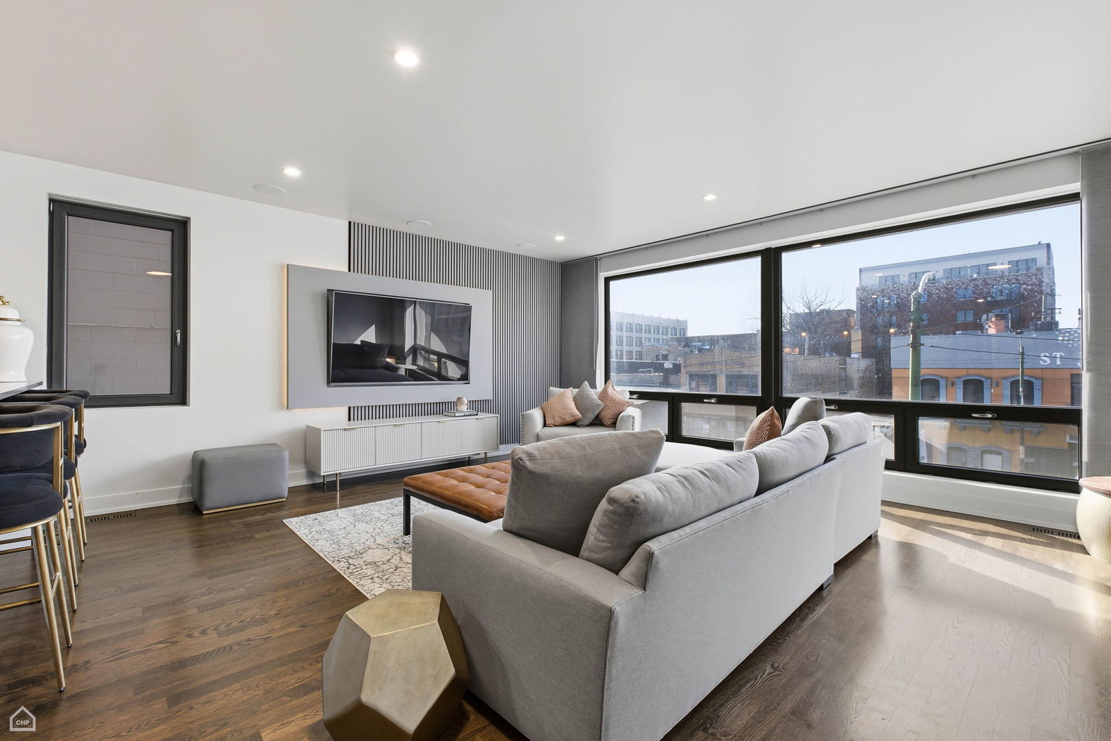 1555 W Fry Street 203