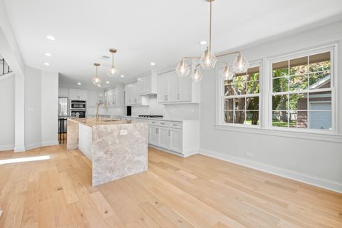 Tiny photo for 1410 Berkley Court, Deerfield, IL 60015 (MLS # 12480795)