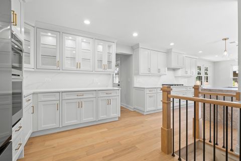 Tiny photo for 1410 Berkley Court, Deerfield, IL 60015 (MLS # 12480795)