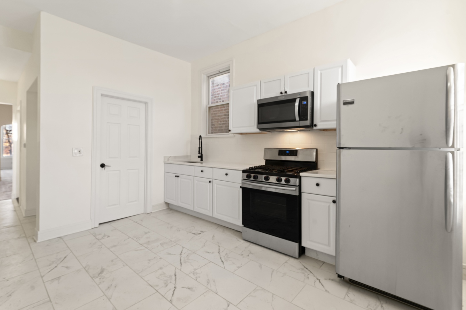 4321 W Maypole Avenue