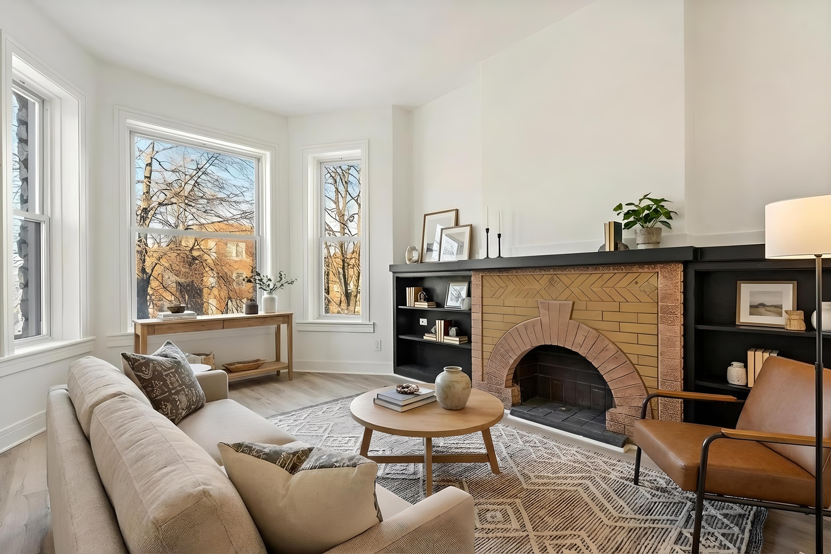 4321 W Maypole Avenue