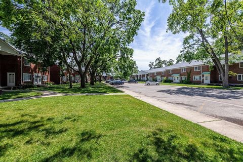 900-934 & 825-835 North Prairie & North Raynor Avenue Joliet IL 60435