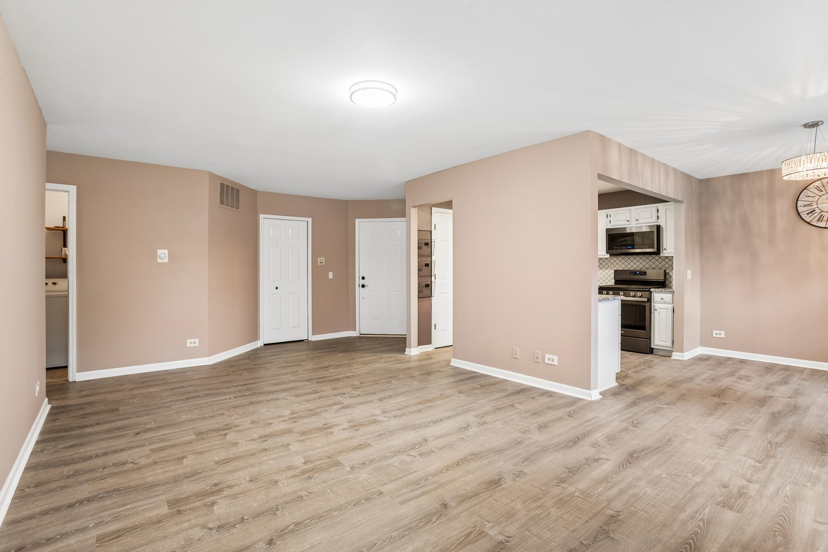210 Glasgow Lane Z1