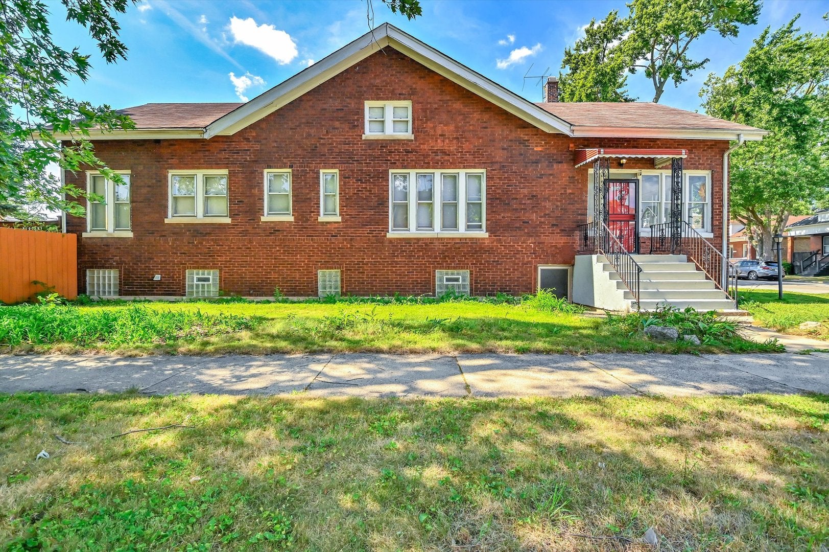 657 E 90th Street