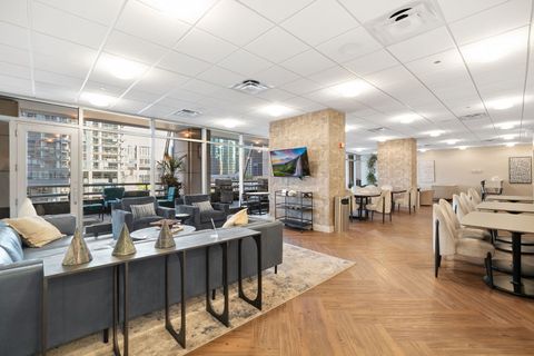 Tiny photo for 333 N Canal Street #1403, Chicago, IL 60606 (MLS # 12642838)