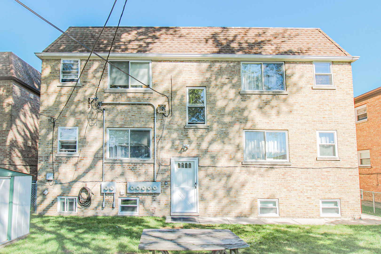6667-69 W Devon Avenue