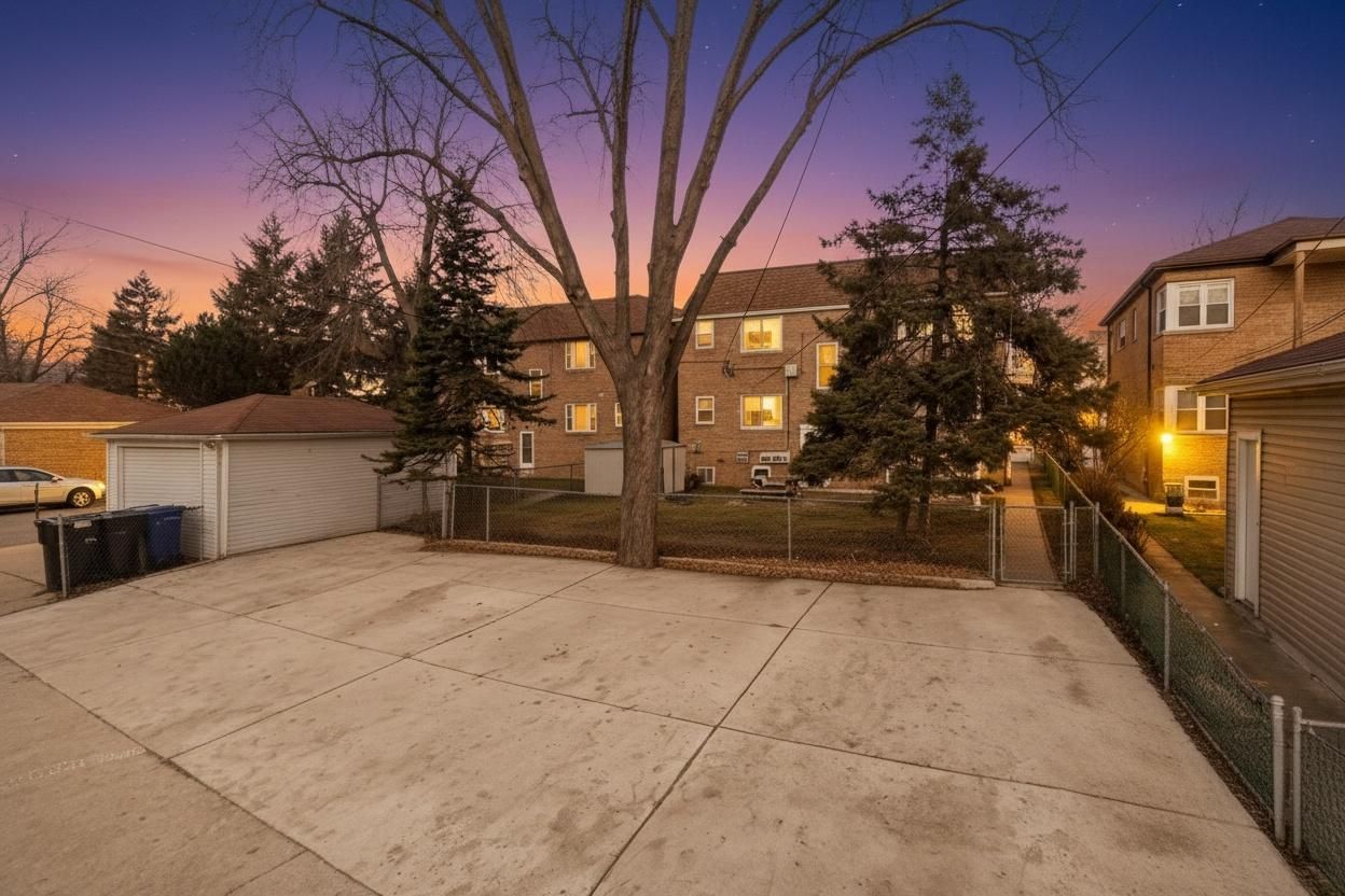 6667-69 W Devon Avenue