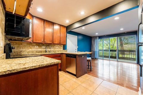 Tiny photo for 5537 E Lake Drive #B, Lisle, IL 60532 (MLS # 12667023)