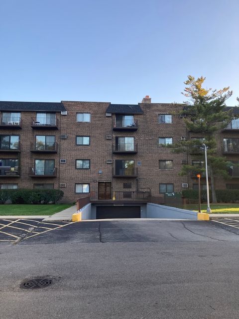 Tiny photo for 239 N Mill Road #403-A, Addison, IL 60101 (MLS # 12503022)