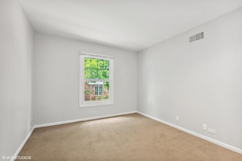 Tiny photo for 520 Shorely Drive #201, Barrington, IL 60010 (MLS # 12417862)