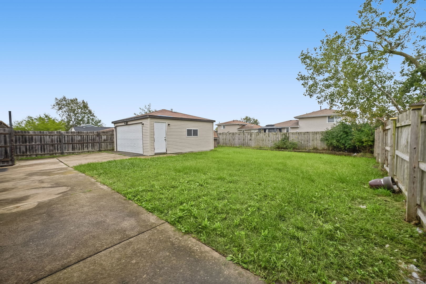 4121 Indian Hill Drive