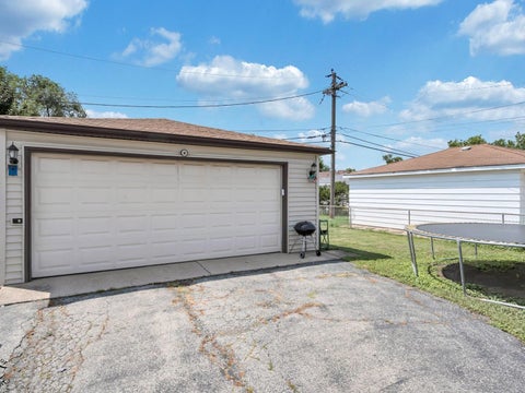 Tiny photo for 11044 Menard Avenue, Chicago Ridge, IL 60415 (MLS # 12720265)