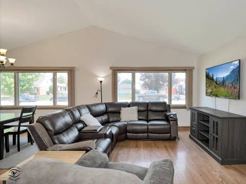 Tiny photo for 11044 Menard Avenue, Chicago Ridge, IL 60415 (MLS # 12720265)
