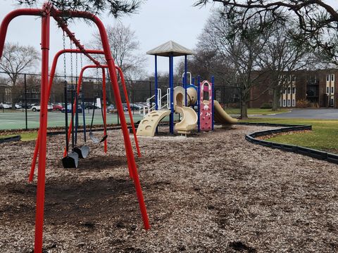 Tiny photo for 1525 Sander Court #108, Wheeling, IL 60090 (MLS # 12585759)