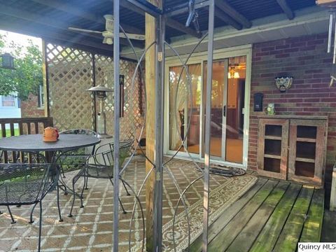 Tiny photo for 707 Country Lane, Carthage, IL 62321 (MLS # 12398254)