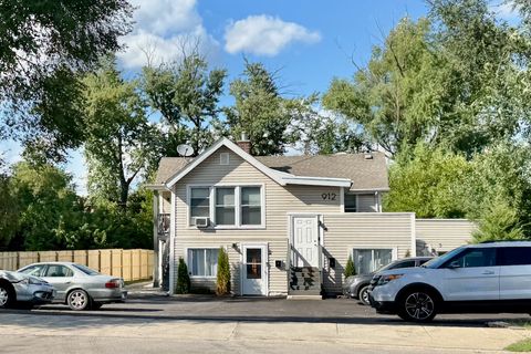 912 E Saint Charles Road Lombard IL 60148
