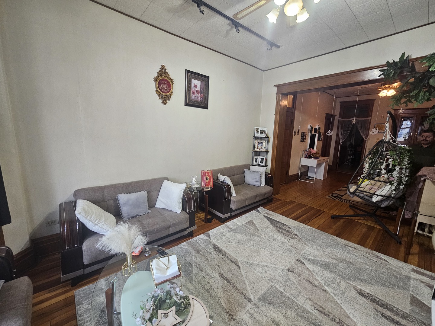 1132 W Wrightwood Avenue 1