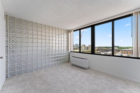Tiny photo for 2754 N Hampden Court #1003, Chicago, IL 60614 (MLS # 12446887)