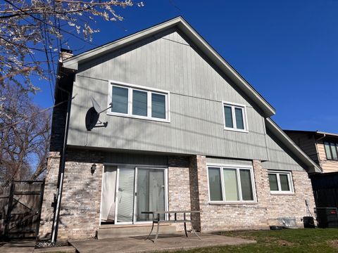 Tiny photo for 9848 S Beverly Avenue, Chicago, IL 60643 (MLS # 12614788)