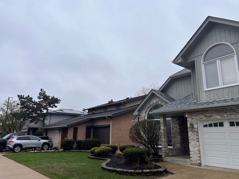 Tiny photo for 9848 S Beverly Avenue, Chicago, IL 60643 (MLS # 12614788)