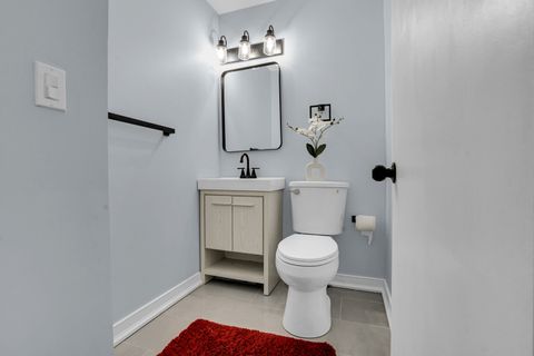 Tiny photo for 842 Colonial Drive #B, Wheeling, IL 60090 (MLS # 12572319)