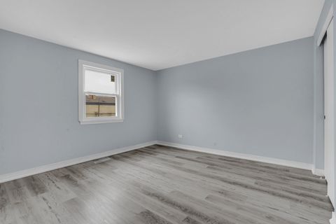 Tiny photo for 842 Colonial Drive #B, Wheeling, IL 60090 (MLS # 12572319)