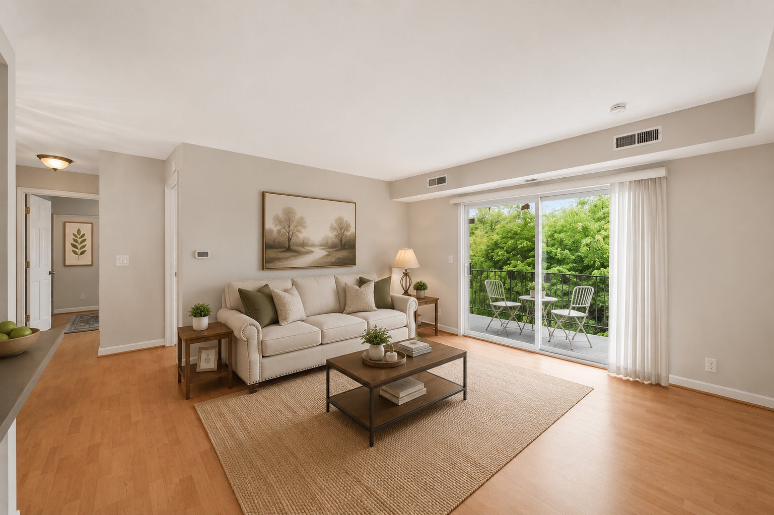 814 N River Road 3B