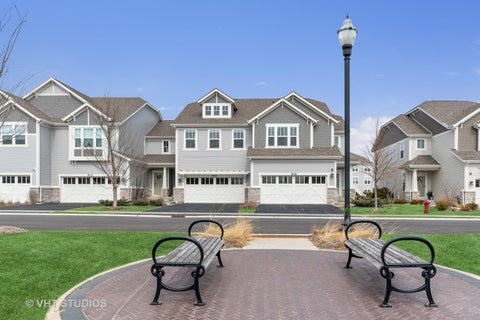 Tiny photo for 514 Pershing Court, Barrington, IL 60010 (MLS # 12786044)