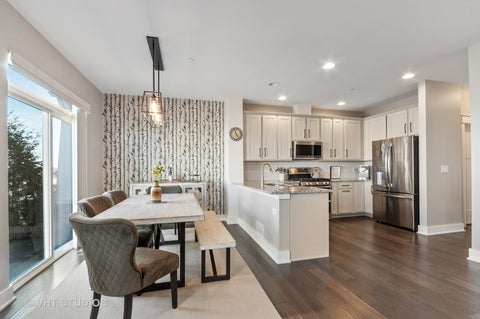 Tiny photo for 514 Pershing Court, Barrington, IL 60010 (MLS # 12786044)
