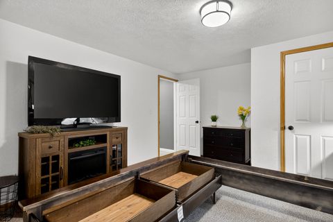 Tiny photo for 6302 Winchester Drive, Rockford, IL 61109 (MLS # 12602910)