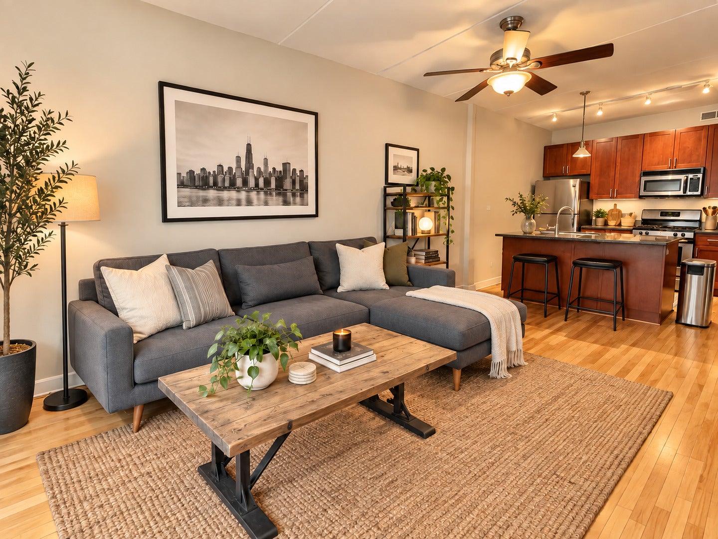 4311 N SHERIDAN Road 205