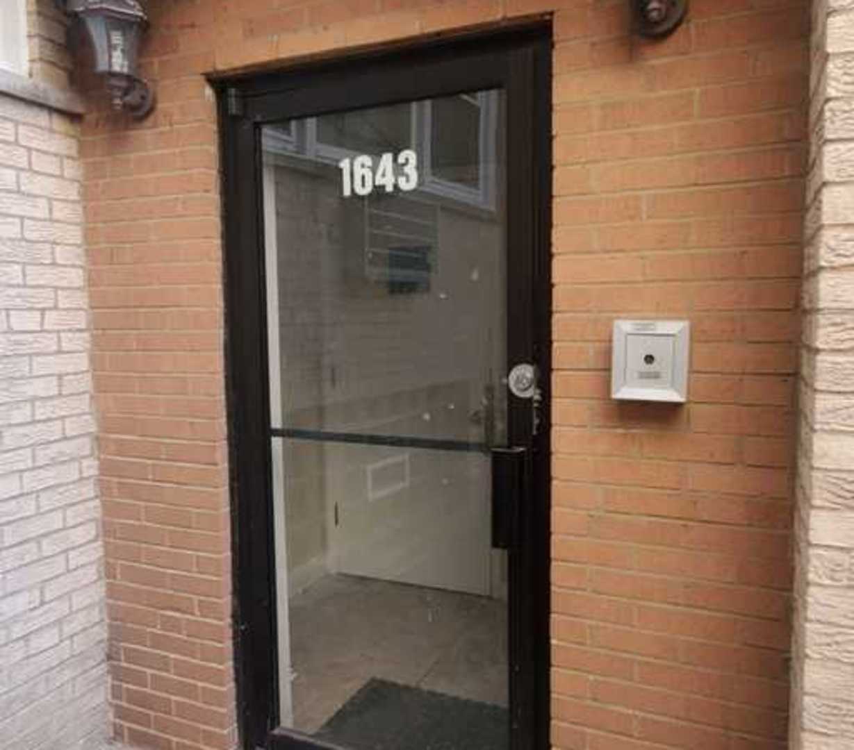 1643 W Sherwin Avenue 2C