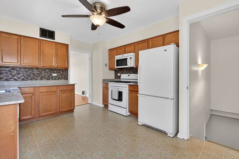 Tiny photo for 10552 S Troy Street, Chicago, IL 60655 (MLS # 12603858)