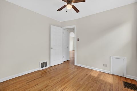 Tiny photo for 10552 S Troy Street, Chicago, IL 60655 (MLS # 12603858)