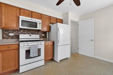 Tiny photo for 10552 S Troy Street, Chicago, IL 60655 (MLS # 12603858)