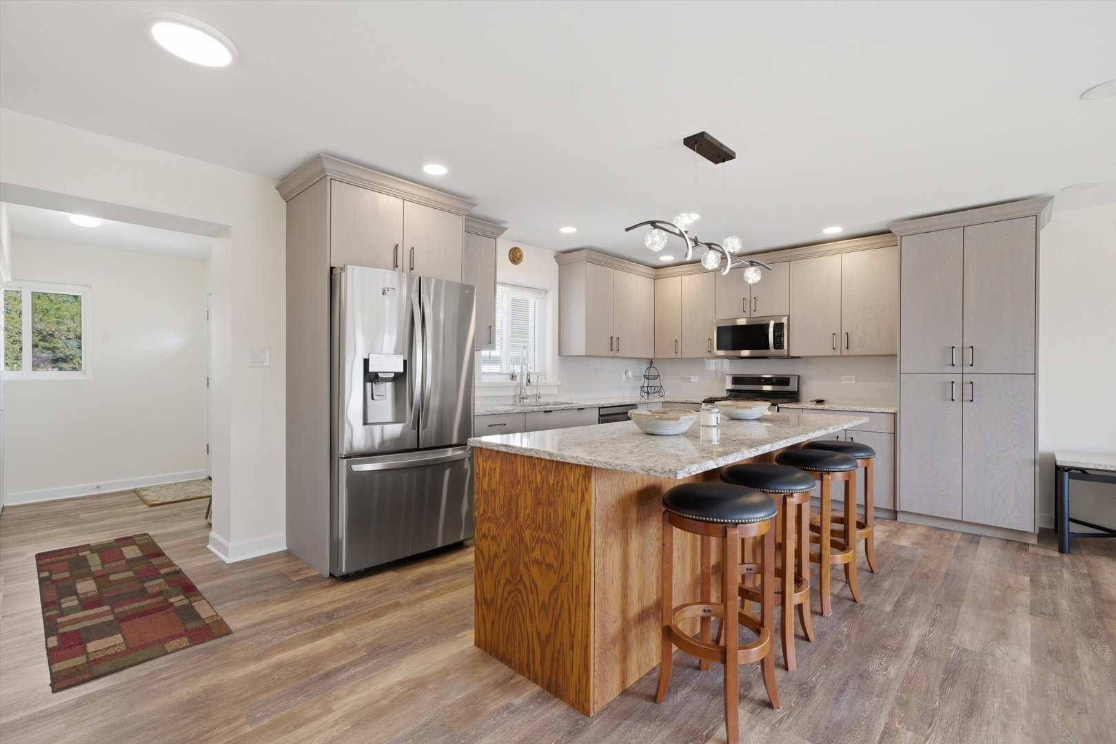 10817 S MASON Avenue