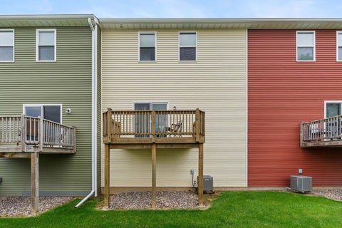 Tiny photo for 711 Cox Court, Leclaire, IA 52753 (MLS # 12645365)