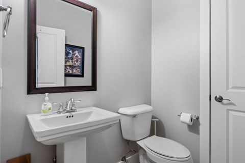 Tiny photo for 711 Cox Court, Leclaire, IA 52753 (MLS # 12645365)