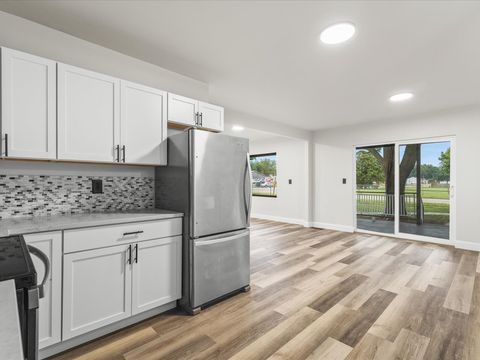 Tiny photo for 7604 N 2nd Street, Machesney Park, IL 61115 (MLS # 12499706)