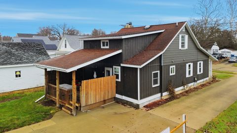 Tiny photo for 705 Institute Boulevard, Dixon, IL 61021 (MLS # 12545119)