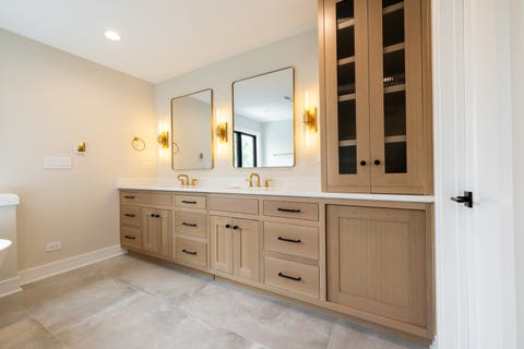 Tiny photo for 738 S Kearsage Avenue, Elmhurst, IL 60126 (MLS # 12675204)